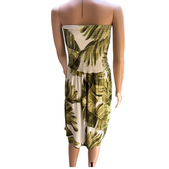 Host Pick H&M Green Floral Smocked Maternity Dress Strapless Large - Picture 2 of 3